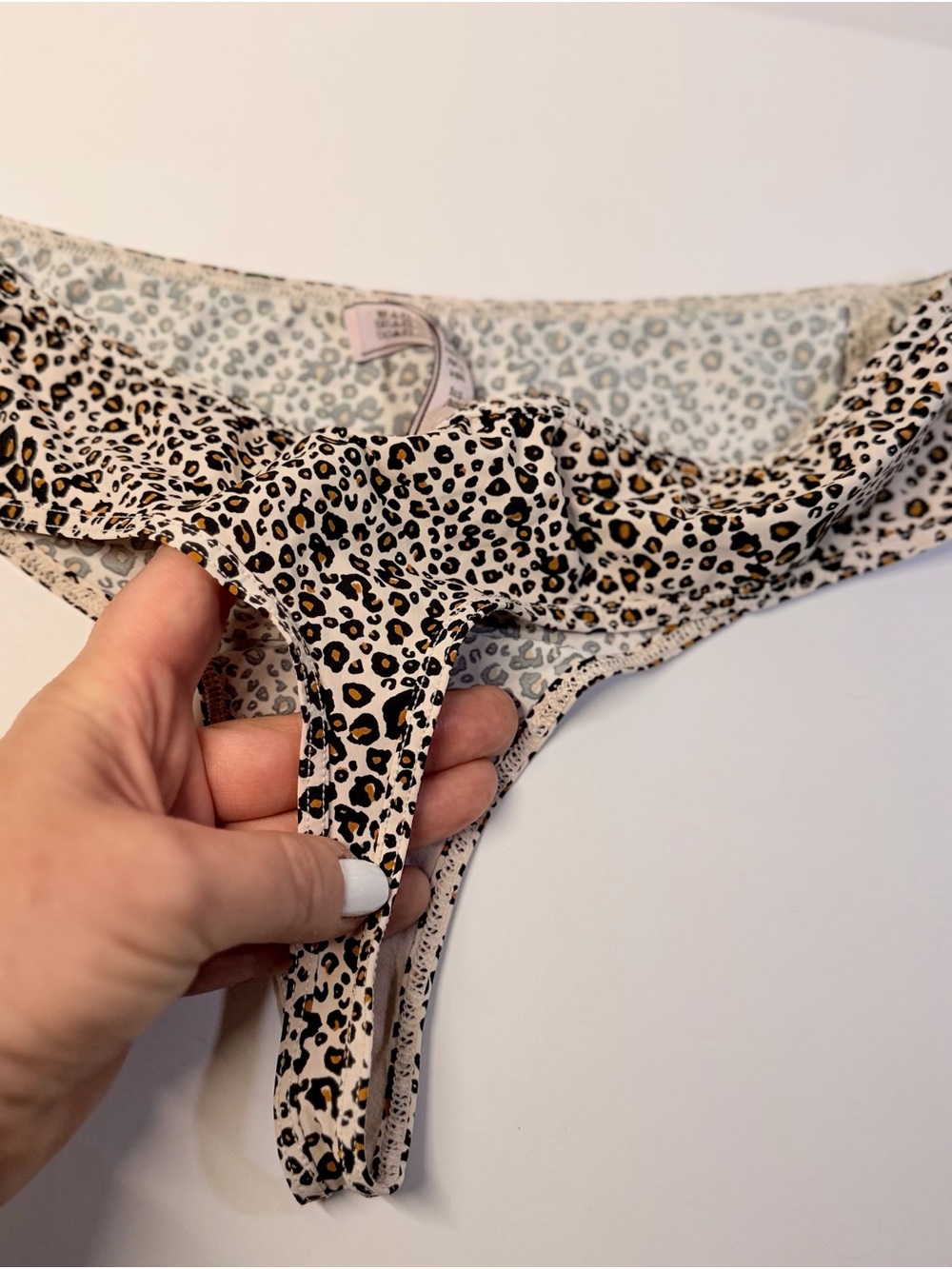 🌷 NEW!!! 12 Victoria's Secret Lace Bikini Panties and Thong (GString). - Picture 11 of 13